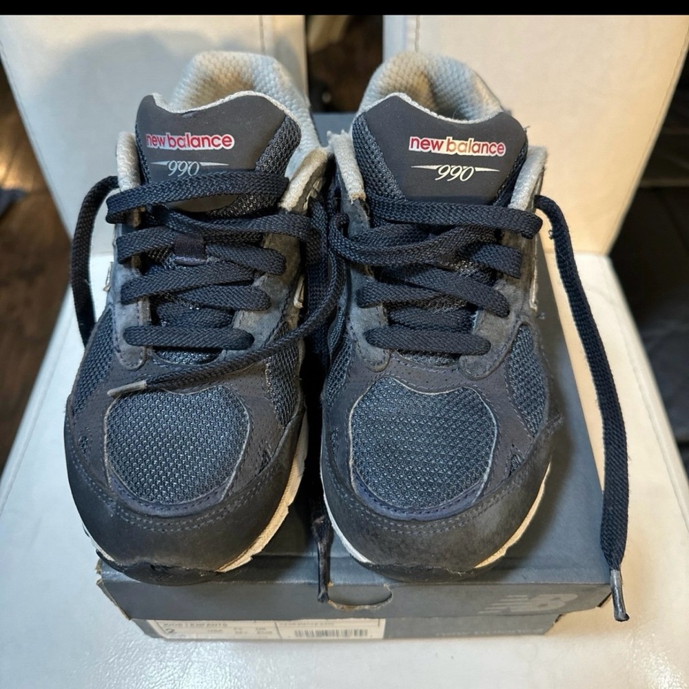 New balance 990, navy & grey, youth size 2.